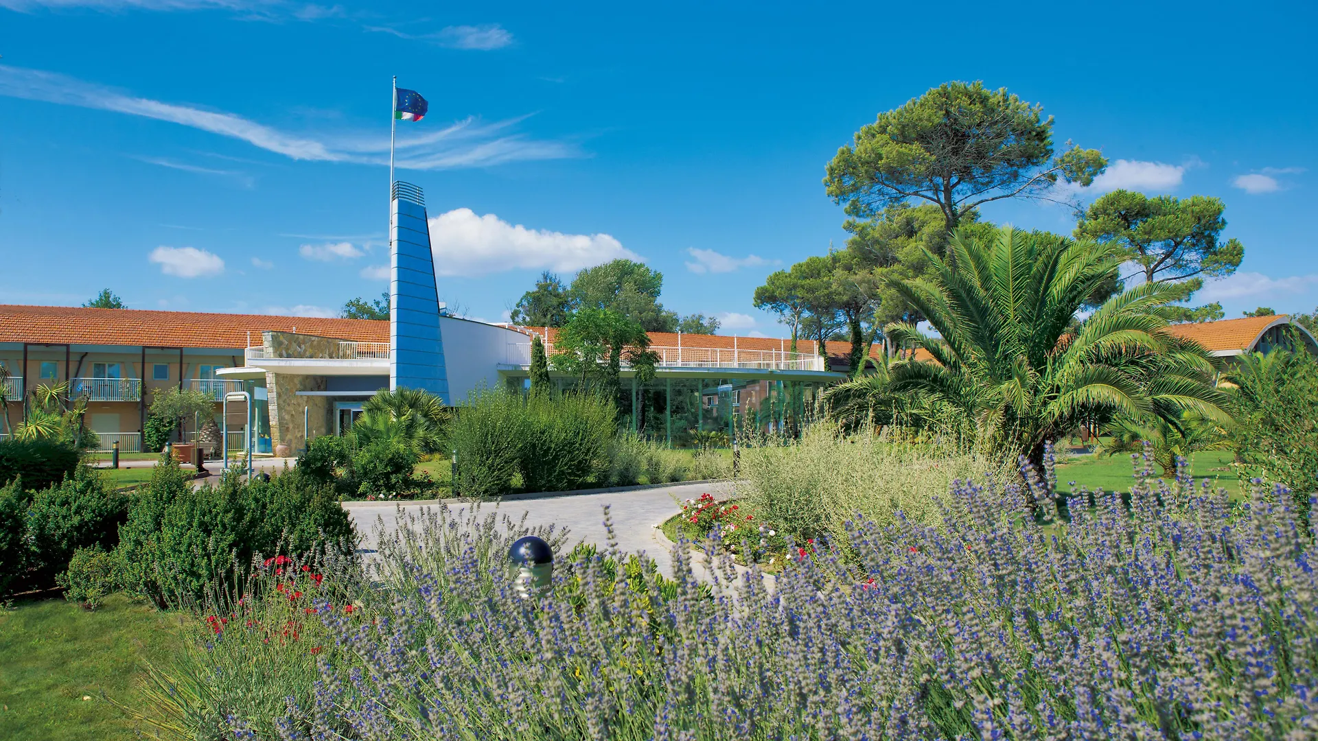 מלון Th Tirrenia - Green Park Resort